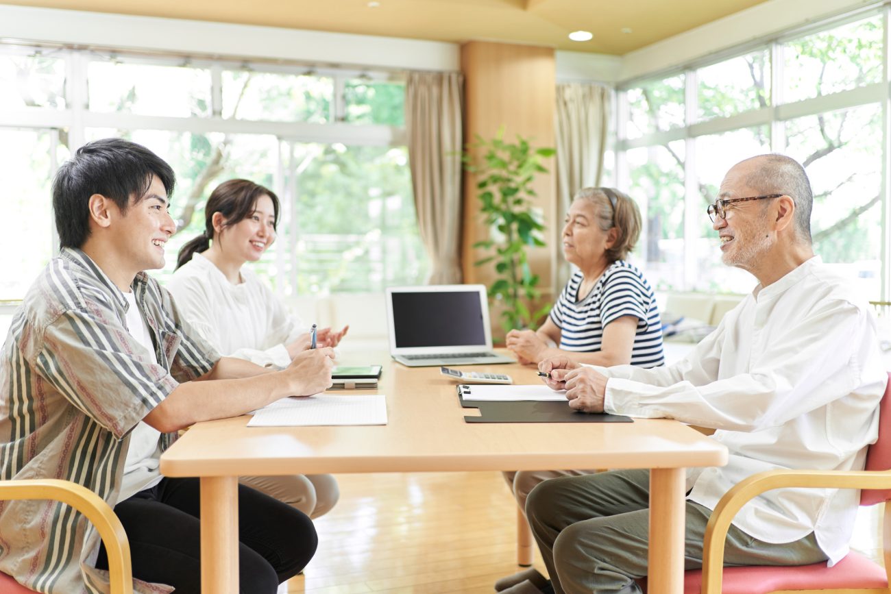 争続（あらそうぞく）を回避する！専門家と信託会社の活用法とは